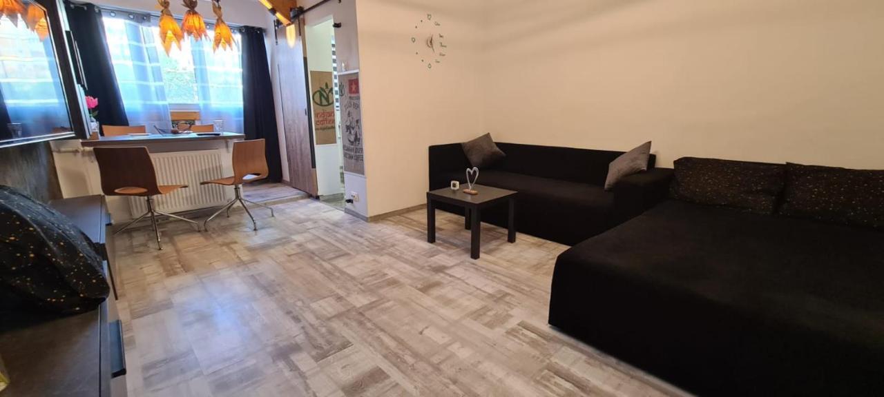 Tiki'S Bar Studio Bükreş Dış mekan fotoğraf